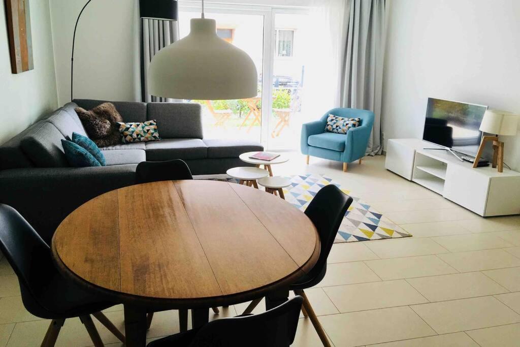 Large Family Retro Flat In City Center- Large Terrace & Garden View, Free Parking 卢森堡 外观 照片